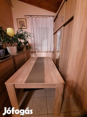 Asztal/étkező/ eladó!