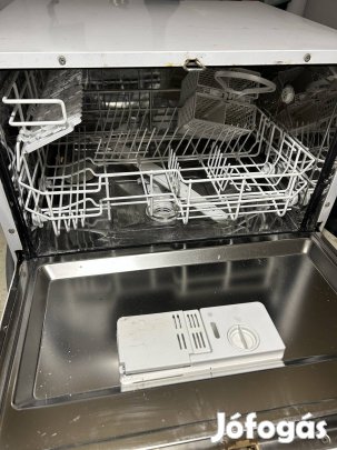 Asztali 6 terítékes mosogató gép