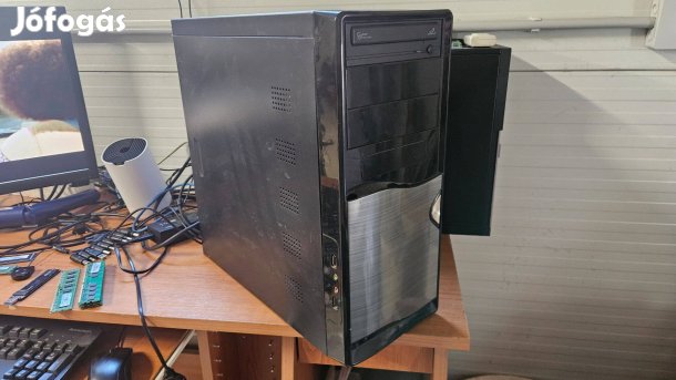 Asztali PC 2x2 GB DDR3/ 500GB HDD