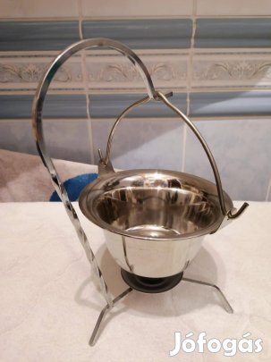 Asztali bogrács állvánnyal