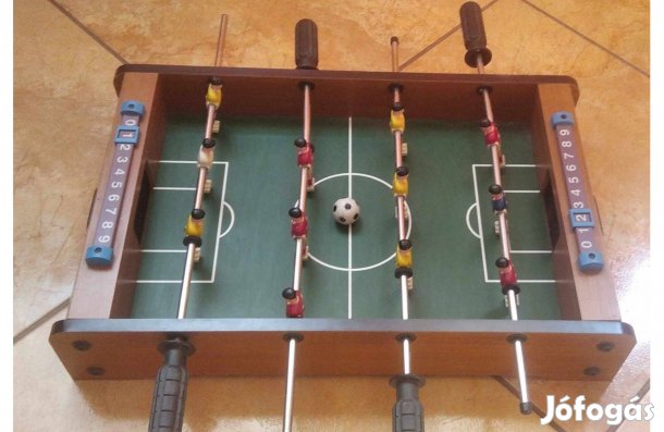 Asztali csocsó, otthon és nyaralásra. 51x 31 cm. Hordozható