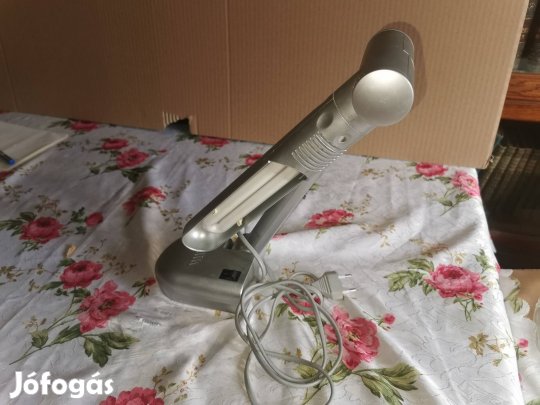 Asztali kis lámpa