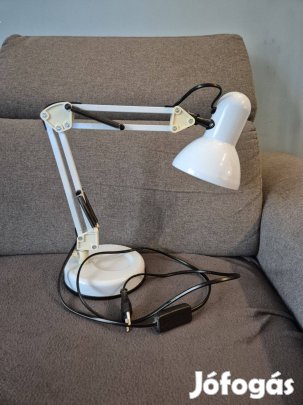 Asztali lámpa 6000Ft