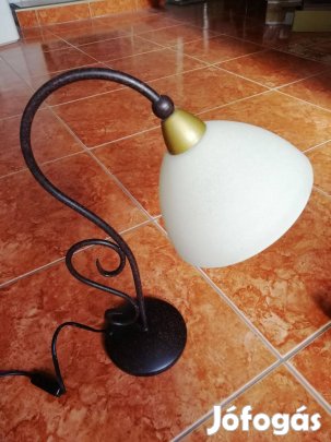 Asztali lámpa E14 5w LED égővel