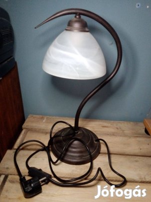 Asztali lámpa (izzó nélkül)