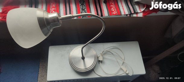 Asztali lámpa eladó / ikeás/