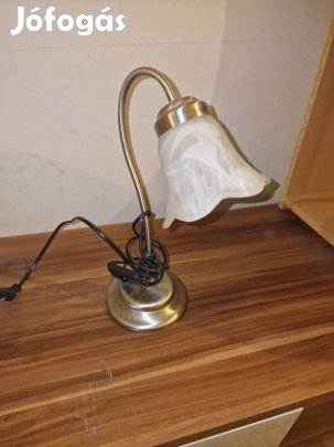 Asztali lámpák.