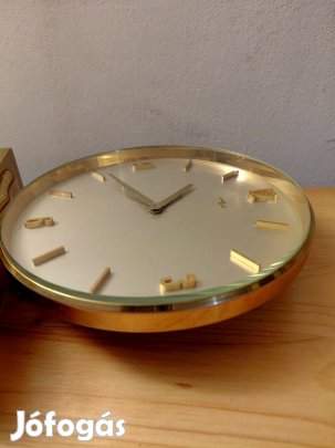 Asztali óra swiss