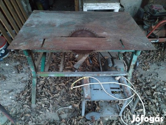 Asztalos körfűrész 