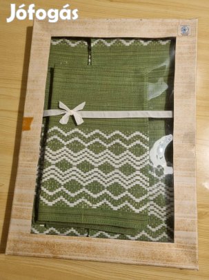 Asztalterito 4 db szalvétával