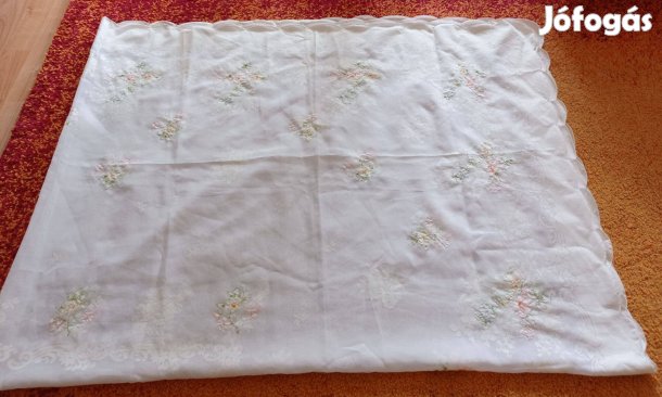 Asztalterítő hímzett nagyméretű - húsvétra