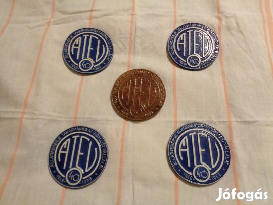 Atev plakettek eladó