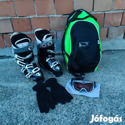 Atomic Hawx 80 síbakancs, ajándék szemüveg és kesztyű