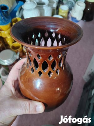 Áttört mintás csodálatos kerámia váza