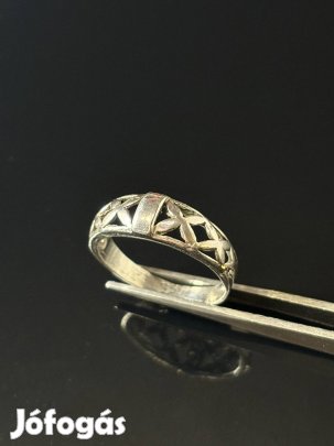 Áttört mintás ezüst gyűrű