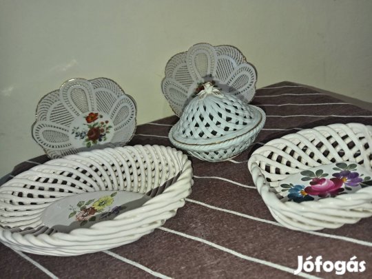 Áttört porcelán tálkák