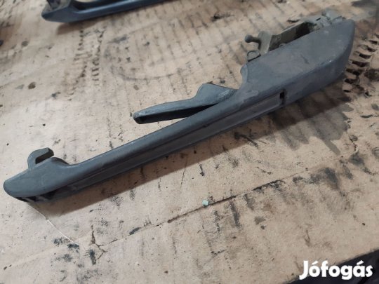 Audi 100 C2 76-82 Bal Külső Ajtókilincs