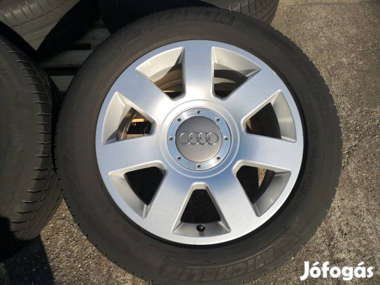 Audi 17-es gyári alukerék 5x112
