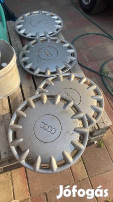 Audi 80 gyári dísztárcsa 4db