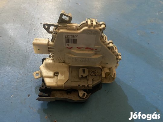 Audi A1/A4/A5/A8/S8/Q5/Q7/TT/A6 bal els ajtzr szerkezet 8J837015C