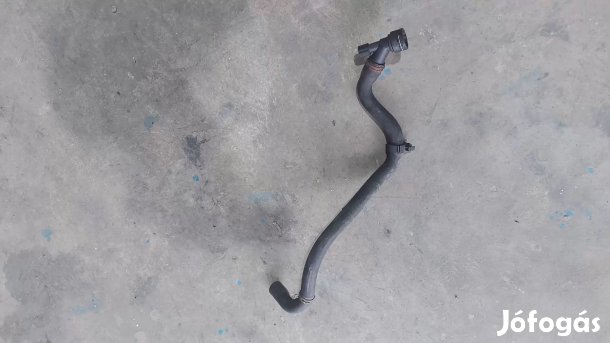 Audi A3 8L VW Golf 4 Bora 97- Vízhűtő bal vízcső víz cső csonk 8923