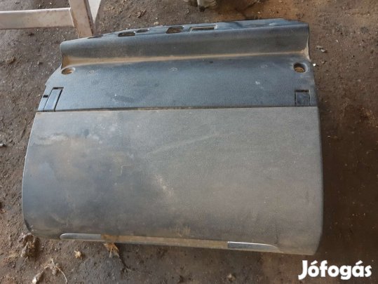 Audi A3 8P Kesztyűtartó