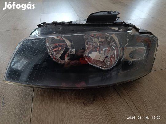 Audi A3 8P első fényszóró 