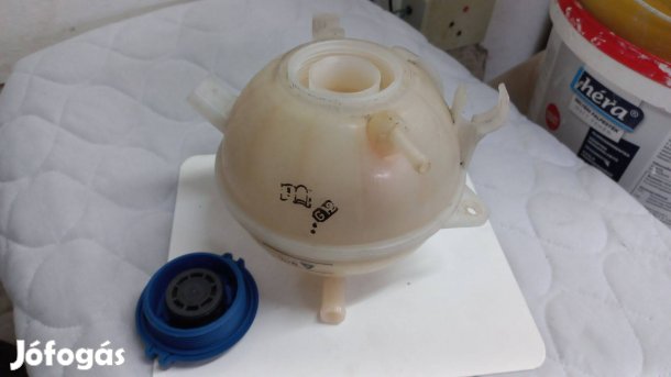 Audi A3 8P hűtőfolyadék kiegyenlítő tartály