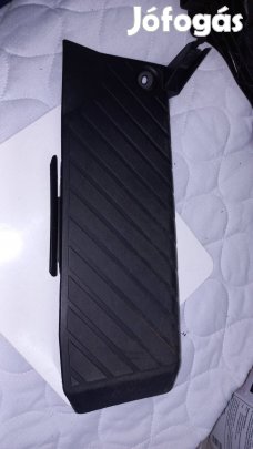 Audi A3 8P lábtartó lábtámasz