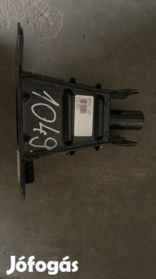 Audi A3 első lökhárító merevítő bak 8P0807134 eladó