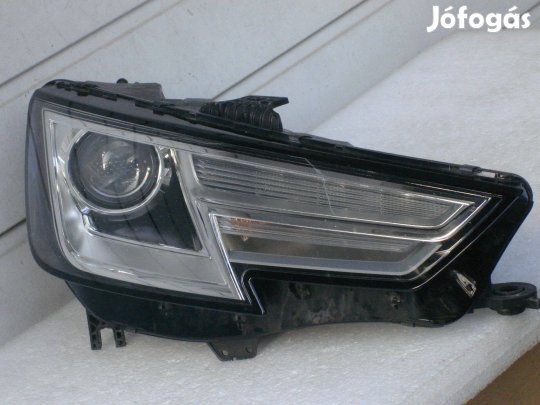 Audi A4 8W Jobb első Fényszóró 8W0941006 2016-tól Hibátlan