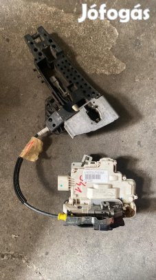 Audi A4/A5/Q5 bal első ajtózár+belső kilincs foglalat 8J1837015A -