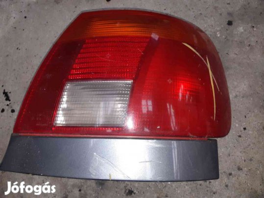 Audi A4 B5 Jobb Hátsó Lámpa