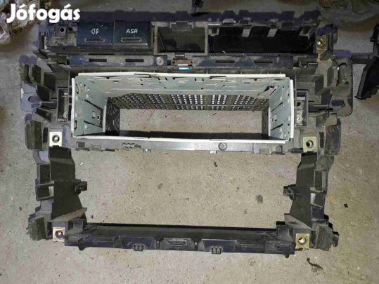 Audi A4 B5 Középkonzol Keret