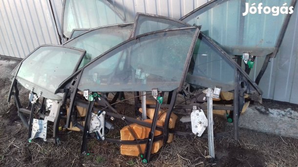 Audi A4 B5 Sedan /Kombi Ajtó Ablak Keret Kompletten (Postázom is)