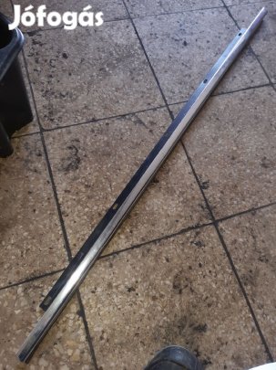 Audi A4 B6 Bal Első Ajtó Díszléc