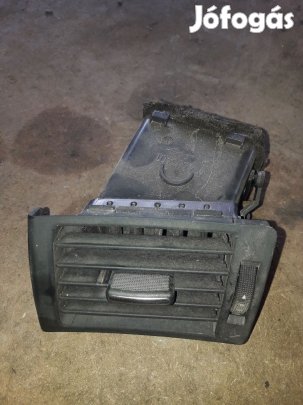 Audi A4 B6 Bal Első Szellőző