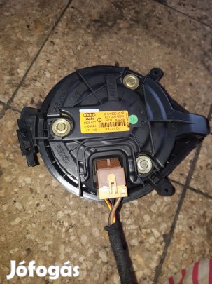 Audi A4 B6 Fűtőmotor