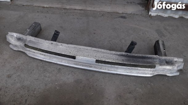 Audi A4 B6 Hátsó Lökhárító Merevítő