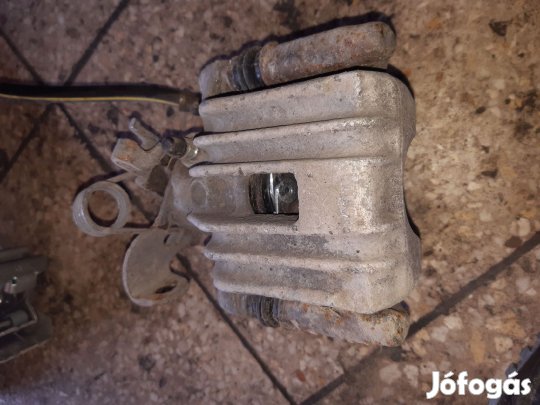 Audi A4 B6 Jobb Hátsó Féknyereg