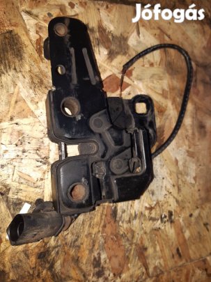 Audi A4 B6 Motorháztető Zárszerkezet