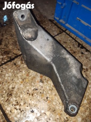 Audi A4 B6 Motortartó Bak