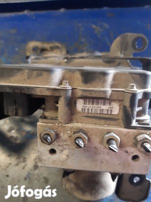 Audi A4 B7 ABS Tömb