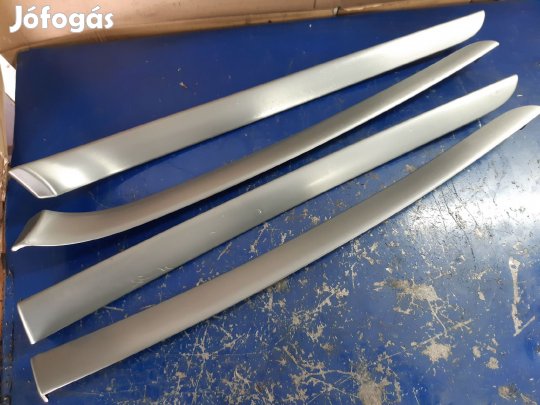 Audi A4 B7 Ajtókárpit Díszléc Garnitúra