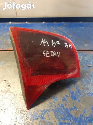 Audi A4 B7 Bal Hátsó Lámpa