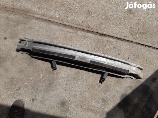 Audi A4 B7 Hátsó Lökhárító Merevítő