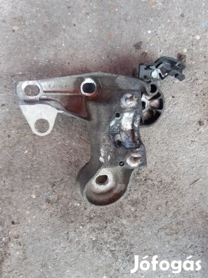 Audi A4 B7 Jobb Motortartó Bak