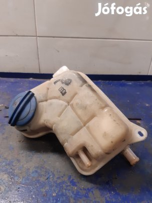 Audi A4 B7 Kiegyenlítő Tartály