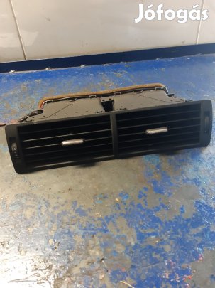 Audi A4 B7 Középső Szellőző