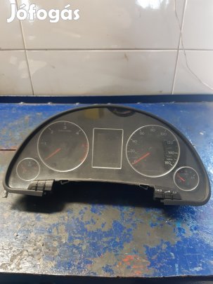 Audi A4 B7 Óraegység / Kilométeróra
